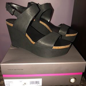 Brand New Vince Camuto wedged sandals